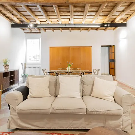 شقة Trilussa Spacious *