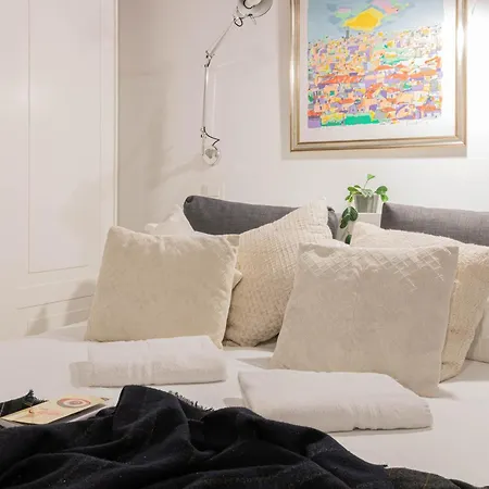 Trilussa Spacious شقة *